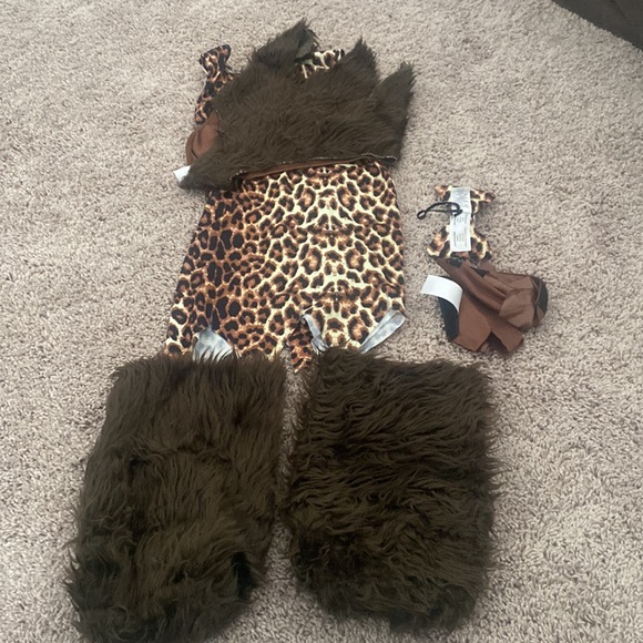 Cave girl costume size small. Size 7/8 small - Picture 2 of 7